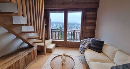 7 minutes from the center and superb mountain views
