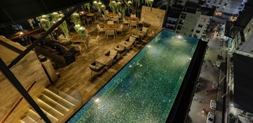 Una piscina techada