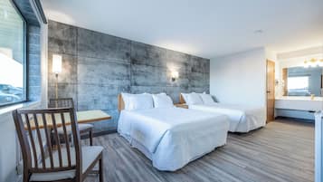 Superior Double Room | Laptop workspace, free WiFi, bed sheets