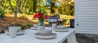 Cellar's Choice: Elegant Farmhouse Gem with Wine Cellar in Scenic Countryside