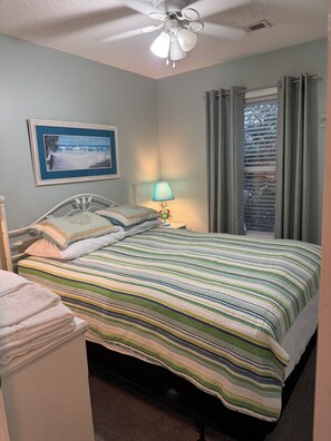 3 bedrooms, WiFi, bed sheets