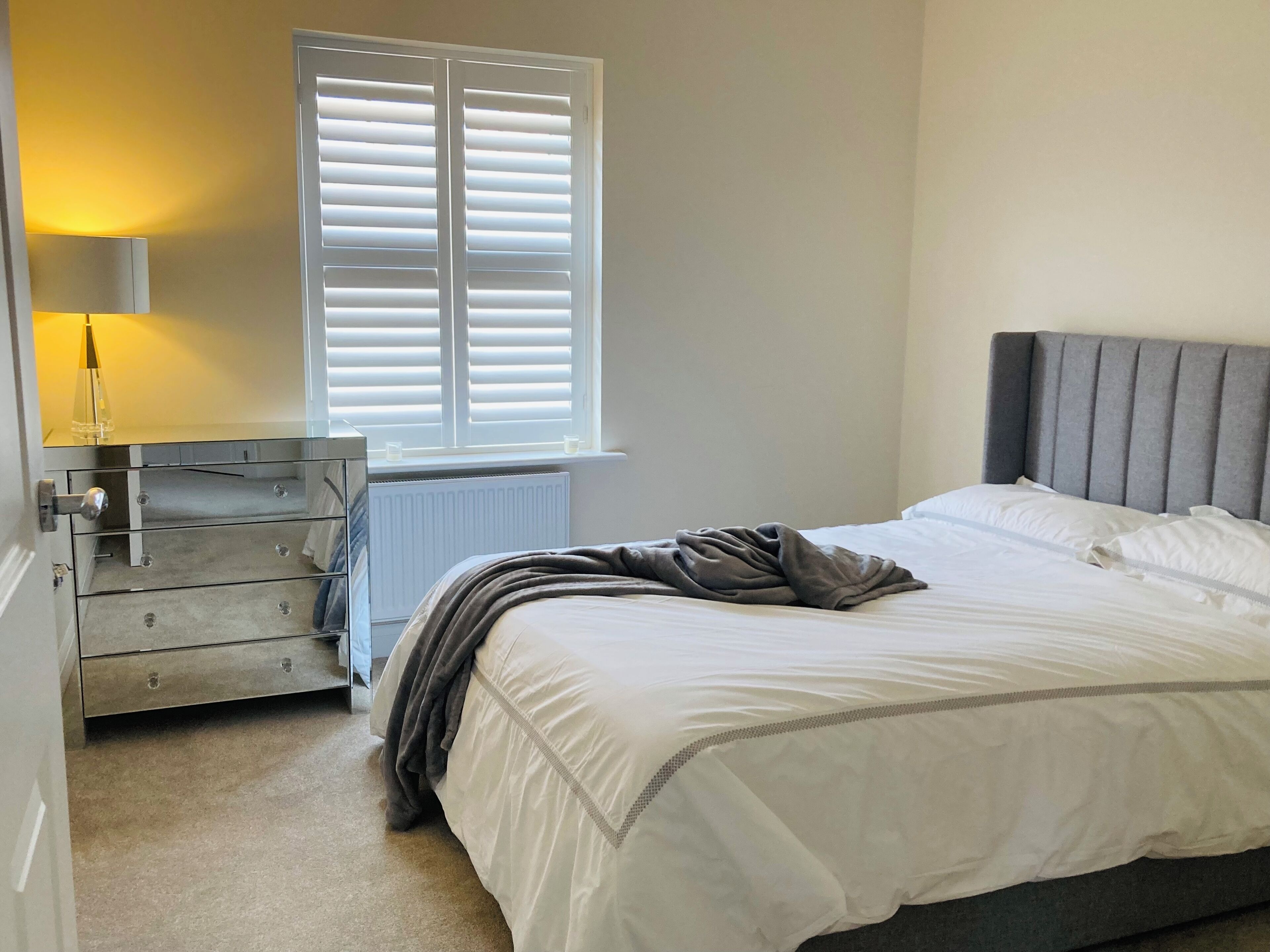 4 bedrooms, desk, iron/ironing board, free WiFi