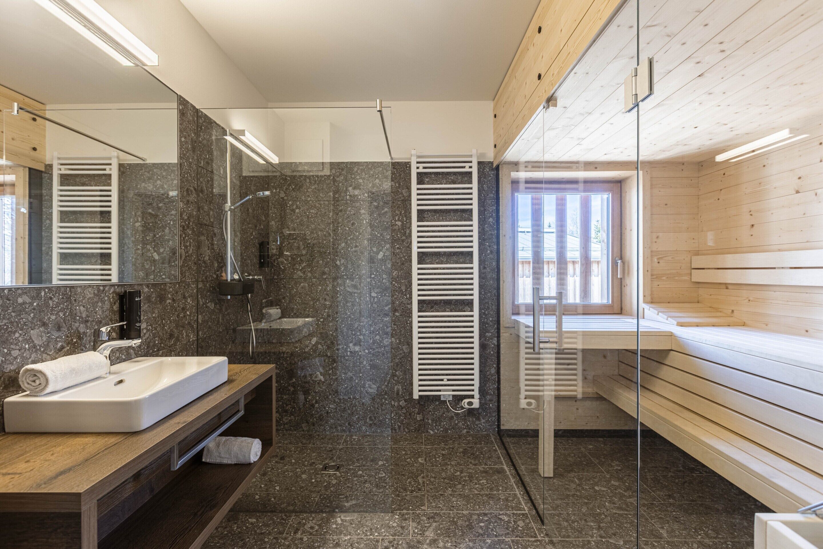 Apartment | Bathroom | Hair dryer