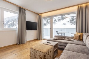Apartment | Living area