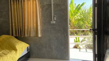 House, Garden View | 5 bedrooms, desk, laptop workspace, free WiFi