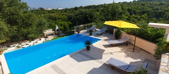 Scenic Elegant Apartments Krk With Balcony and Pool