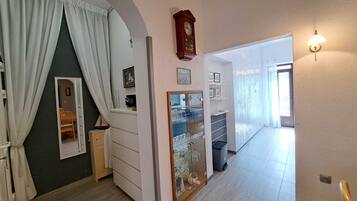 Apartment (Two Bedroom Apartment with Terrace) | Lobby