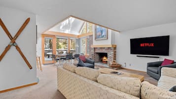 TV connectée, cheminée