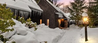 Mountain Haven for Families | Deck | Shuttle | Views