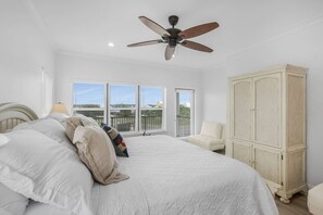 3 bedrooms, iron/ironing board, travel crib, WiFi