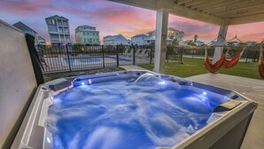 Unclassified image, 5 of 50, button - Heated Pool Hot Tub Gulf View Elevator, Top (Gulf Shores)