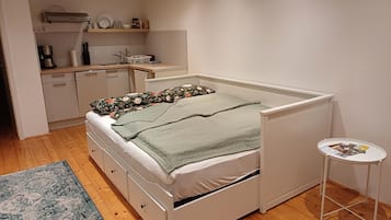 1 chambre, lit parapluie, Wi-Fi gratuit, draps fournis