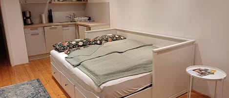 1 Schlafzimmer, Reisekinderbett, kostenloses WLAN, BettwÀsche