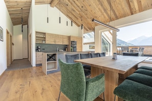 Apartment | Dining - Penthouse in Rauris Near ski Area (Rauris)