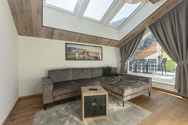 Apartment | Living area - Penthouse in Rauris Near ski Area (Rauris)