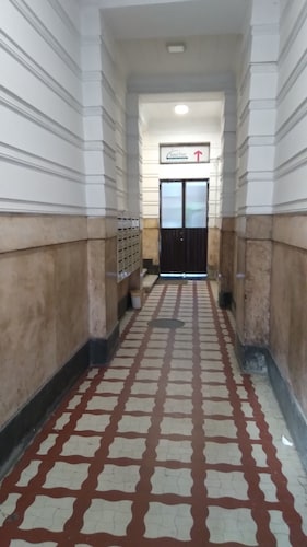 Comfortable apartment in delightful Beograd with WiFi, AC