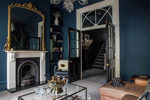 Beautifully restored townhouse in the heart of Sherborne