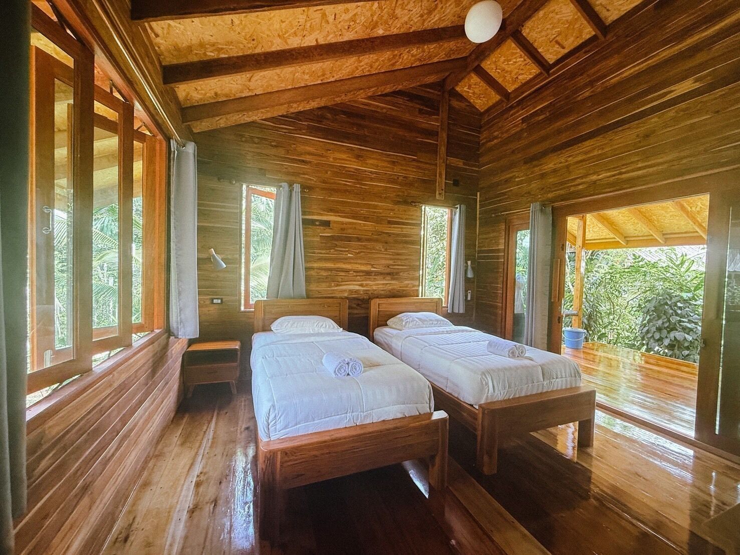 One Bedroom Twin | Desk, laptop workspace, free WiFi, bed sheets