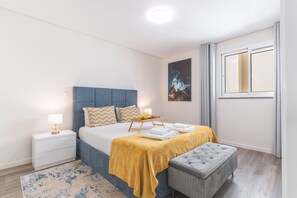 1 bedroom, iron/ironing board, travel cot, free WiFi