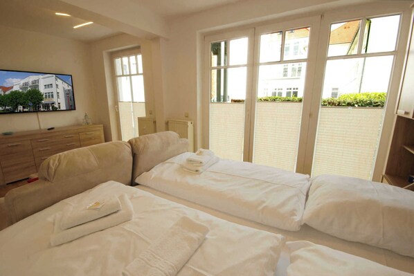 1 bedroom, WiFi, bed sheets