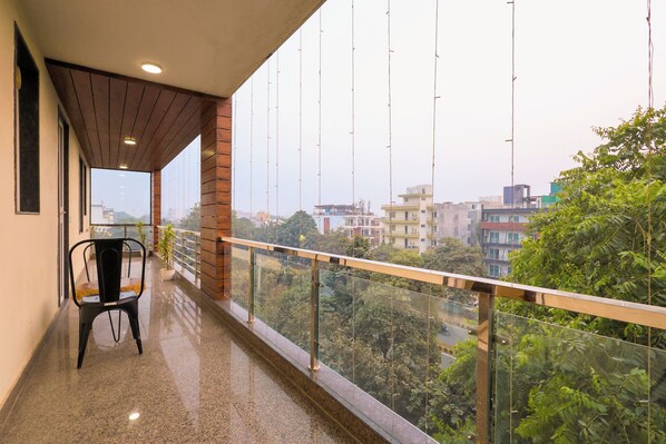 Premium Room with Balcony | Balcony - Nikko Palm Hotel (Gurugram)