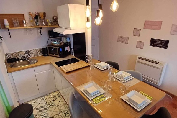 Pièce à vivre avec cuisine ouverte (RDC)