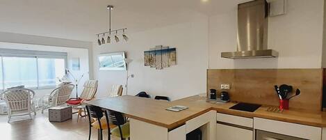 Fridge, microwave, dishwasher