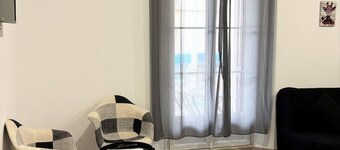 F2 furnished with balcony, A/C, WIFI, pets allowed - 50m from the spa