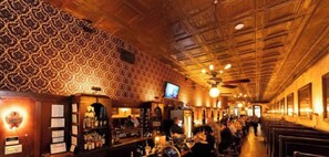 بار (في المنشاة)