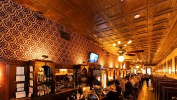 Bar (in der Unterkunft)