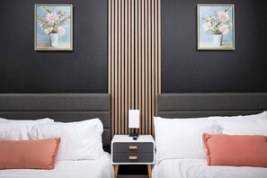 1 habitación, tabla de planchar con plancha, cuna de viaje y wifi 