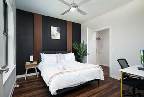 2 chambres, fer et planche à repasser, Wi-Fi, draps fournis