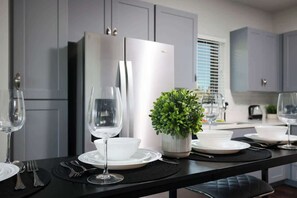 Fridge, microwave, oven, stovetop - Cozy 2BR w/ Pool, Gym-Best NYE Fireworks View! (San Antonio)