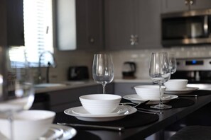 Fridge, microwave, oven, stovetop - 2BR Escape-Best NYE Fireworks View! Near Towers (San Antonio)