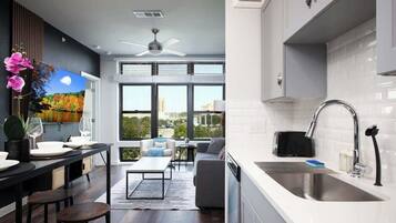 Kjøleskap, mikrobølgeovn, ovn og kokeplater