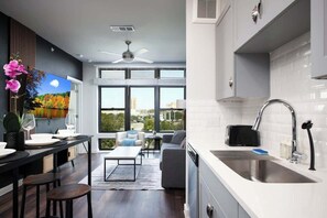 Fridge, microwave, oven, stovetop