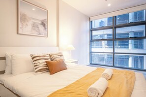 1 bedroom, iron/ironing board, free WiFi, bed sheets - Fully Furnished 1BR in the Heart of Mel CBD (Melbourne)
