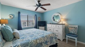 2 slaapkamers, een strijkplank/strijkijzer, gratis wifi, beddengoed