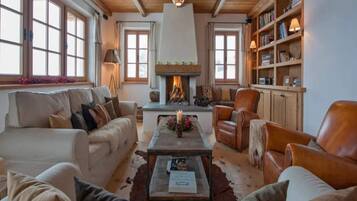 House | Living room