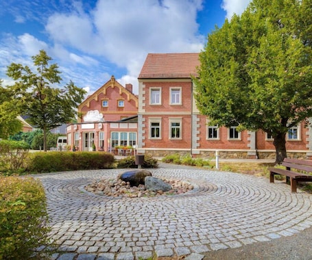 Exterior. Hotel Zur Linde