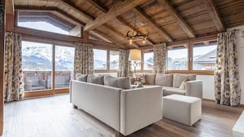 Apartment | Living area