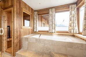 Apartment | Bathroom | Bathtub - Penthouse mit 2 Schlafzimmern (Reith bei Kitzbuehel)