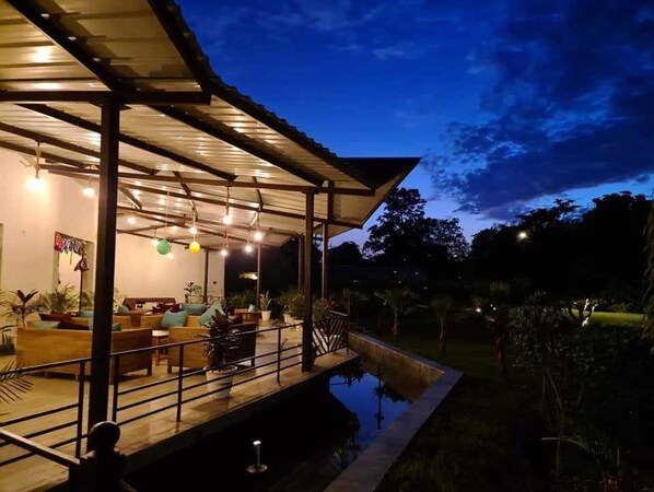 House | Balcony