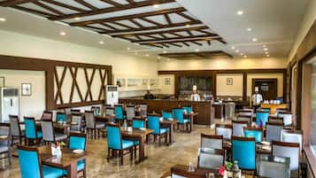 House | Dining