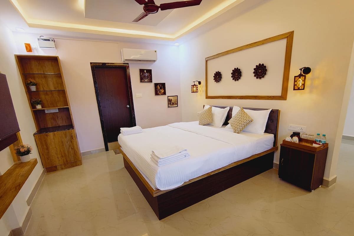 Family Room | Down comforters, Select Comfort beds, minibar, individually decorated