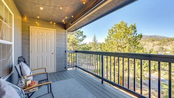 Apartment (2 Bedrooms) | Front of property