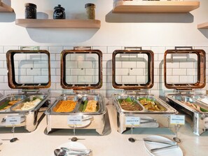 Päivittäinen buffetaamiainen maksusta