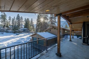 House, 1 Bedroom | Terrace/patio - Riverside Loft Suite 1 Bedroom Home (Leavenworth)