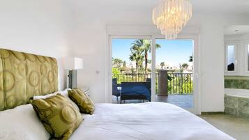 5 slaapkamers, een strijkplank/strijkijzer, wifi, beddengoed