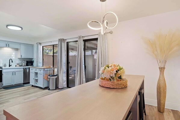 Townhome, Multiple Beds, Patio, Golf View (The 14th Fairway Delight) | Private kitchen | Fridge, microwave, oven, stovetop - The 14th Fairway Delight 4Bd W/community Pool! (Palm Springs)